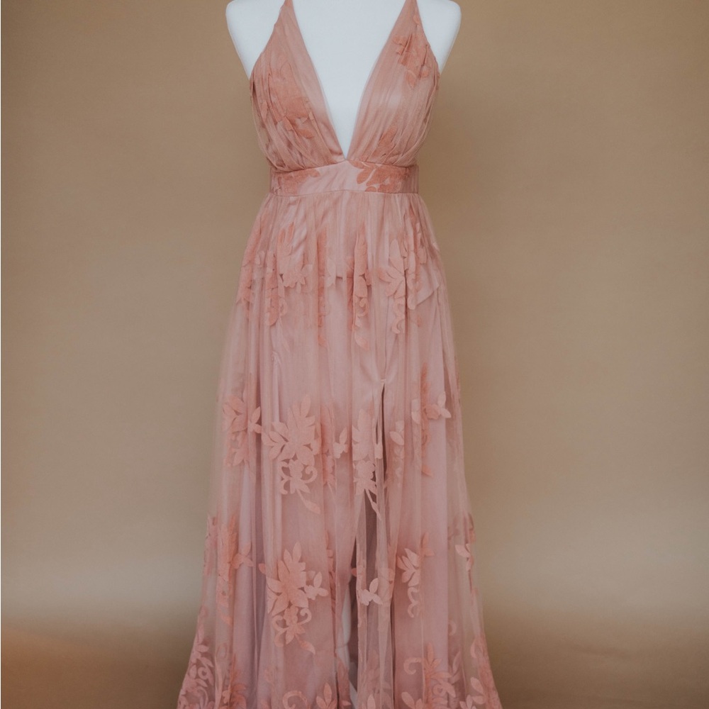 Luxxel Blush Floral Backless Dress